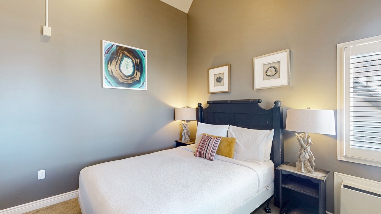 Photo of Bedroom in Craigleith