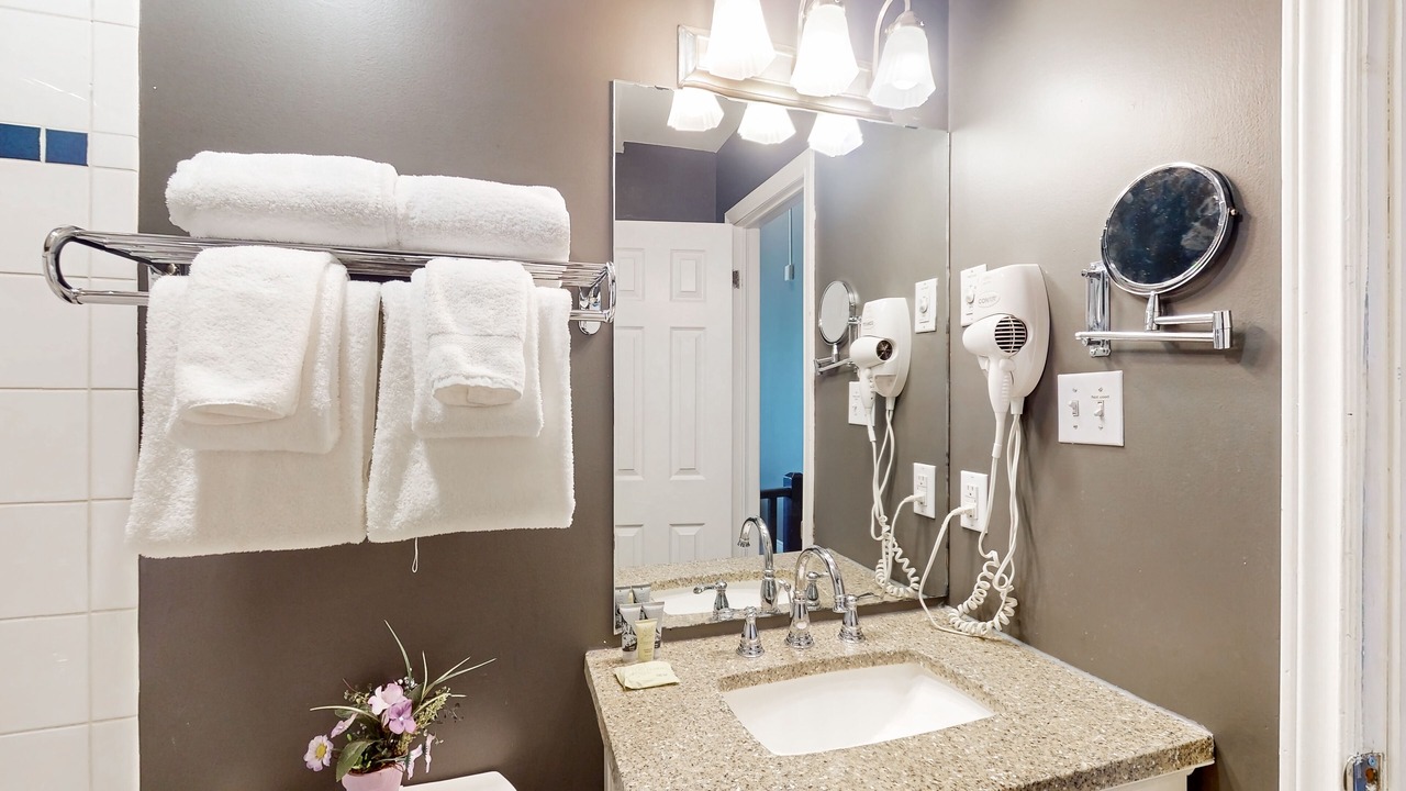 Photo of Bathroom in Craigleith