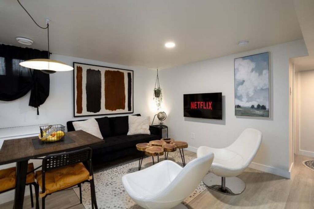 Photo of Livingroom in Old Strathcona
