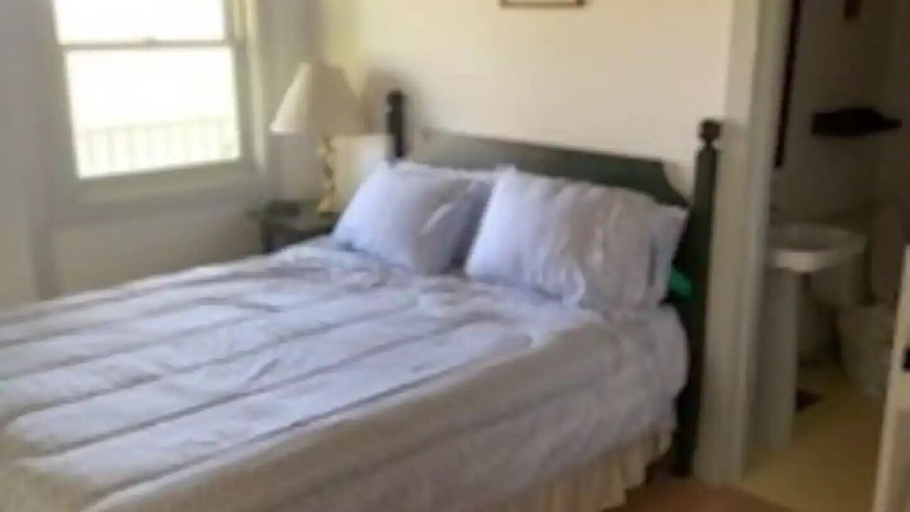 Photo of Bedroom in Clinton