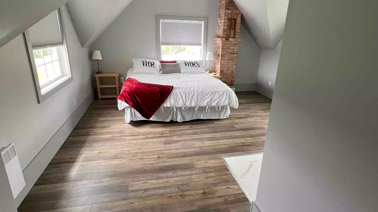 Photo of Bedroom in Clinton