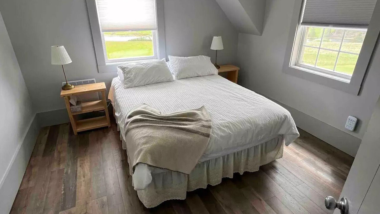 Photo of Bedroom in Clinton