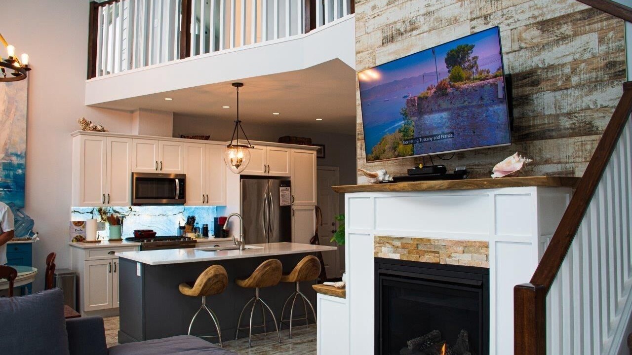 Photo of Livingroom in Central Okanagan
