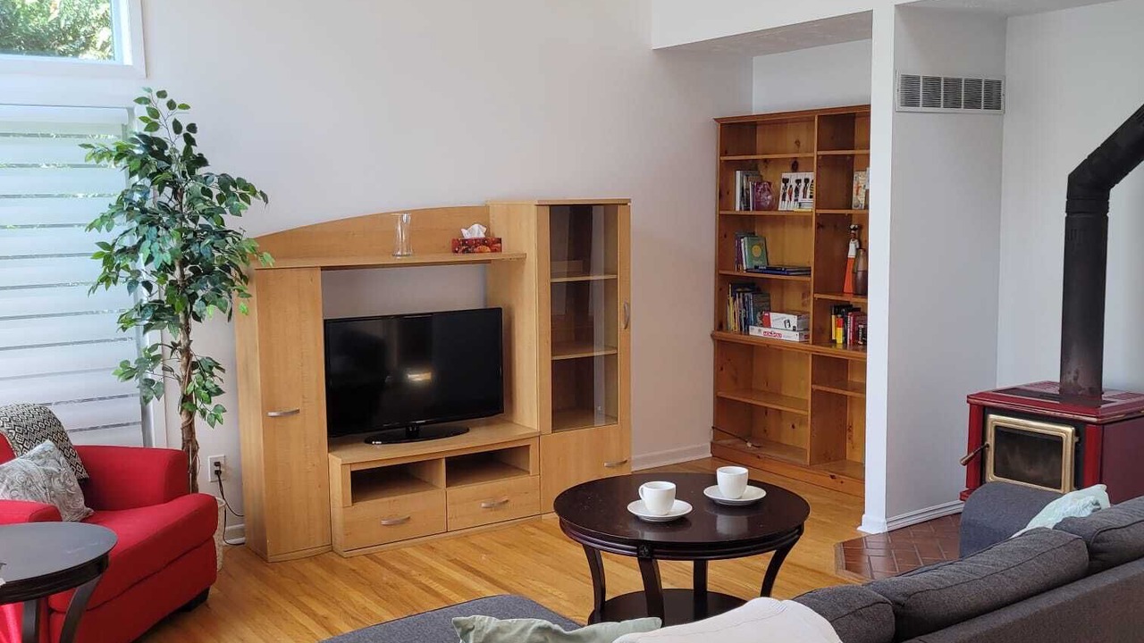 Photo of Livingroom in Kincardine