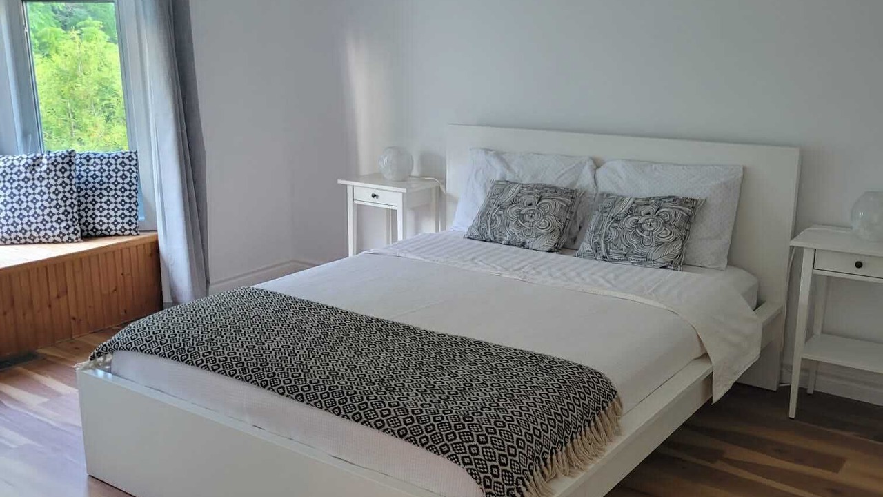 Photo of Bedroom in Kincardine