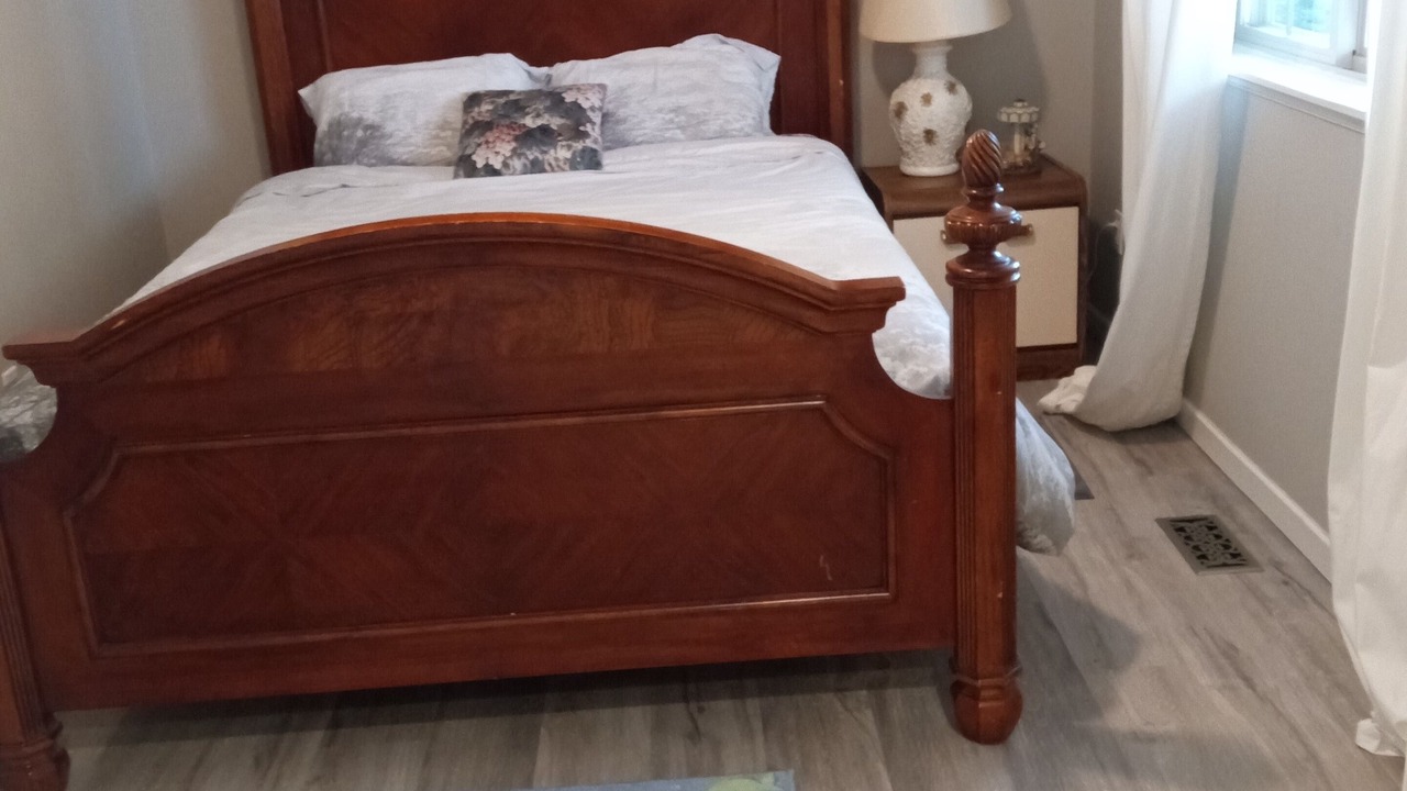 Photo of Bedroom in North Oyster