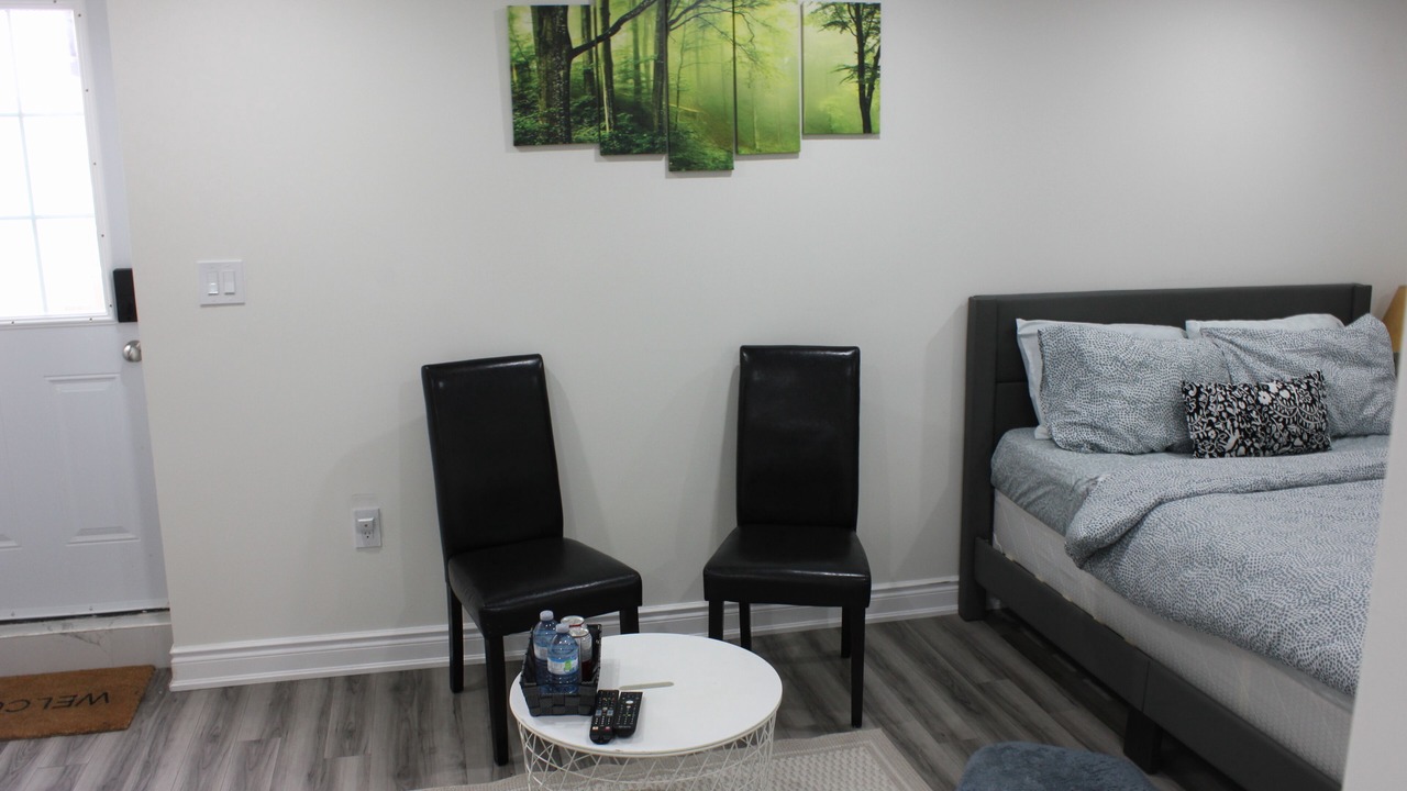 Photo of Bedroom in Grand River South
