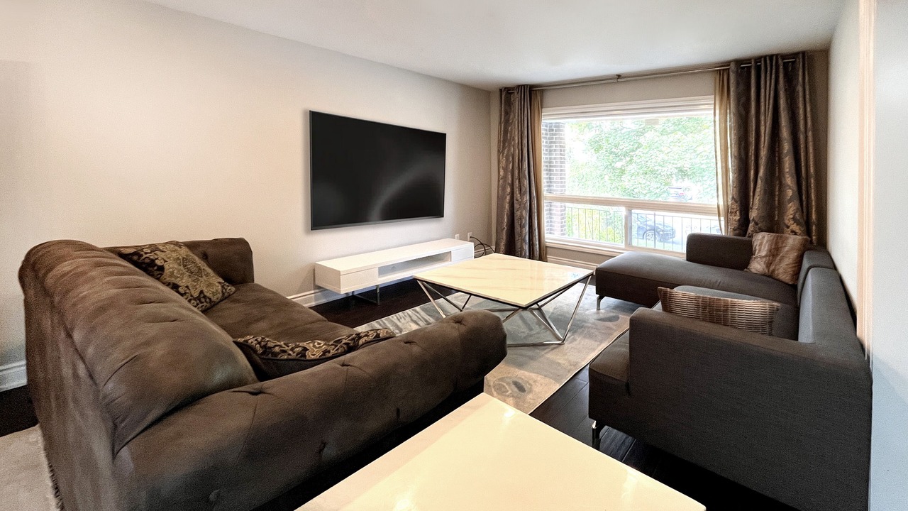 Photo of Livingroom in Pickering