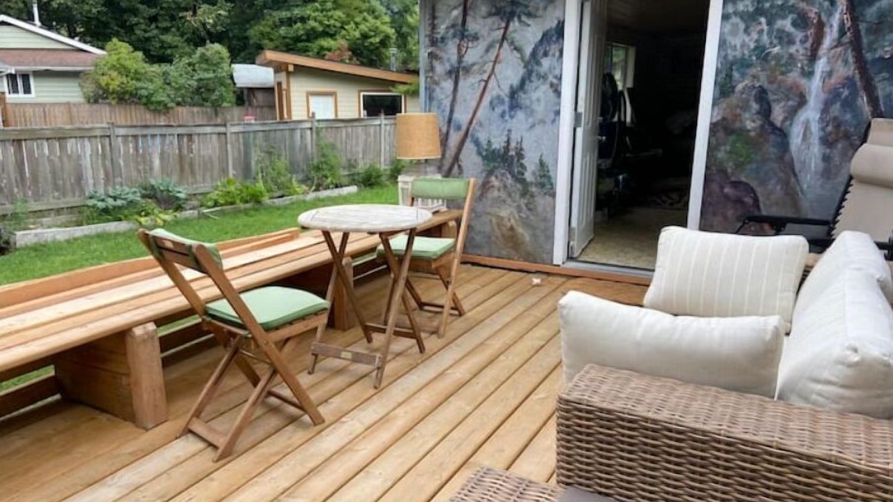 Photo of Outdoor in Brackendale