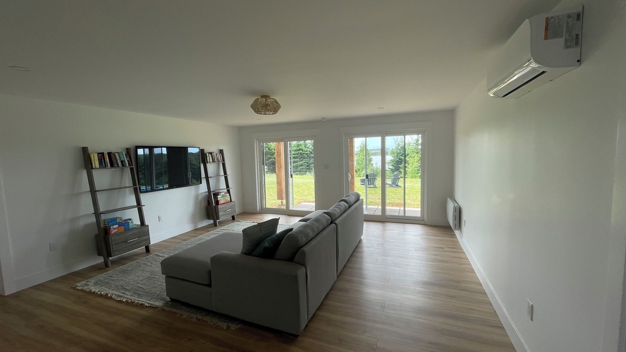 Photo of Livingroom in French River