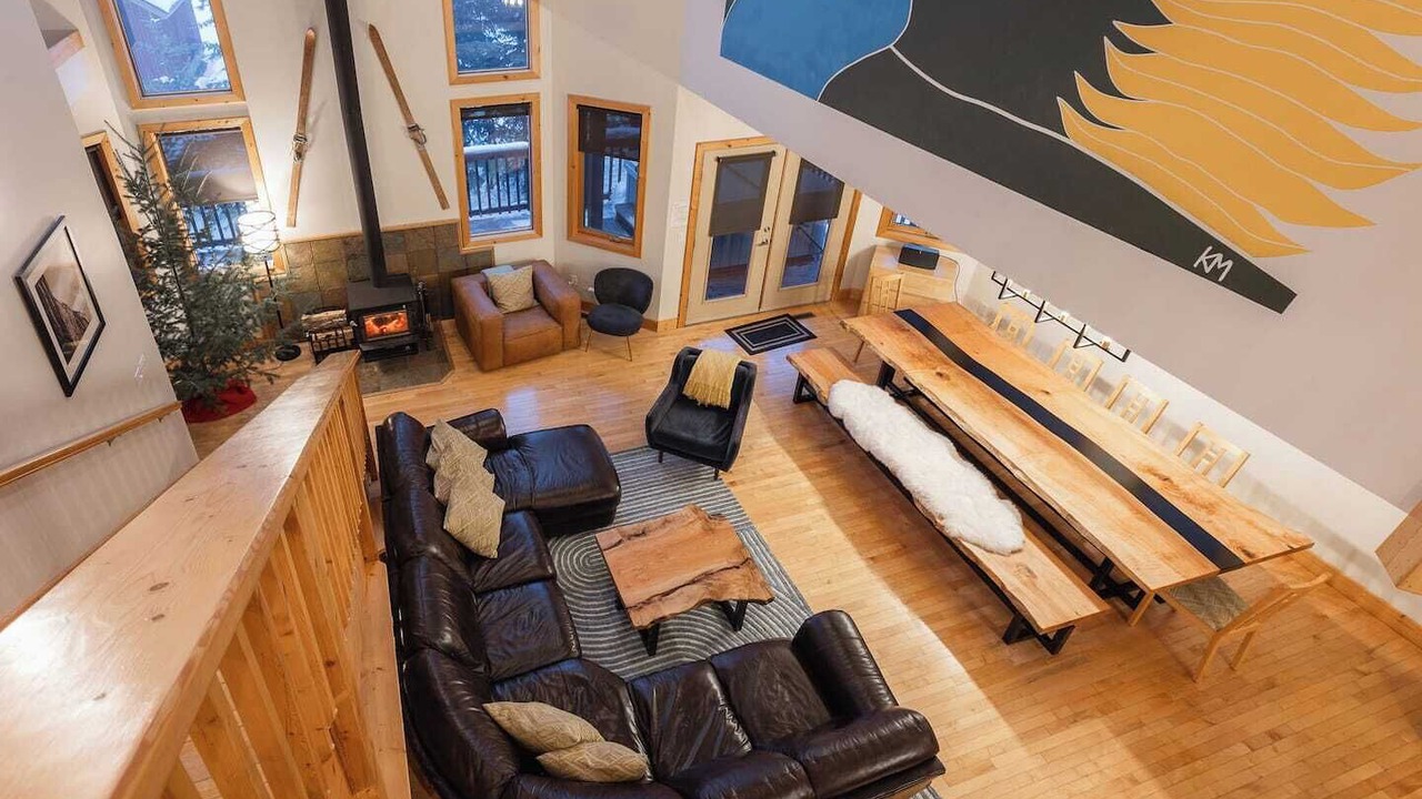 Photo of Livingroom in East Kootenay
