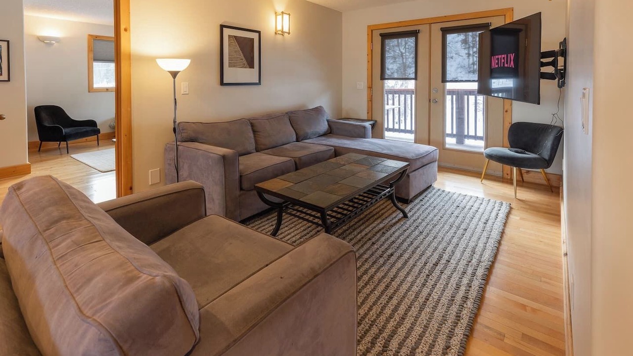 Photo of Livingroom in East Kootenay