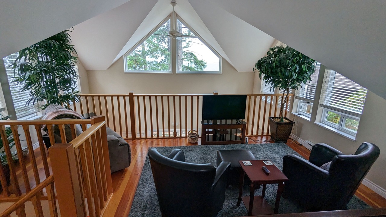 Photo of Livingroom in Powell River