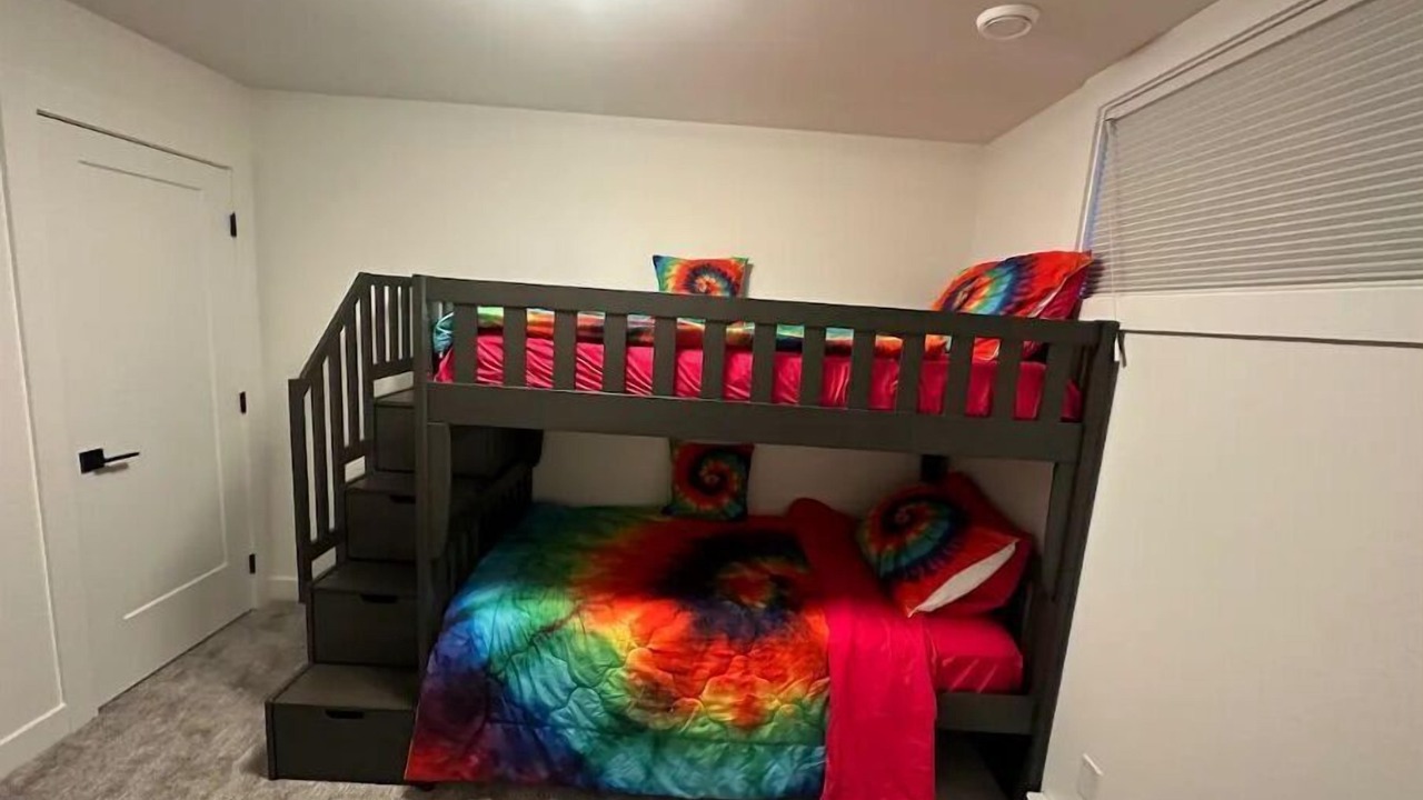 Photo of Bedroom in Colwood