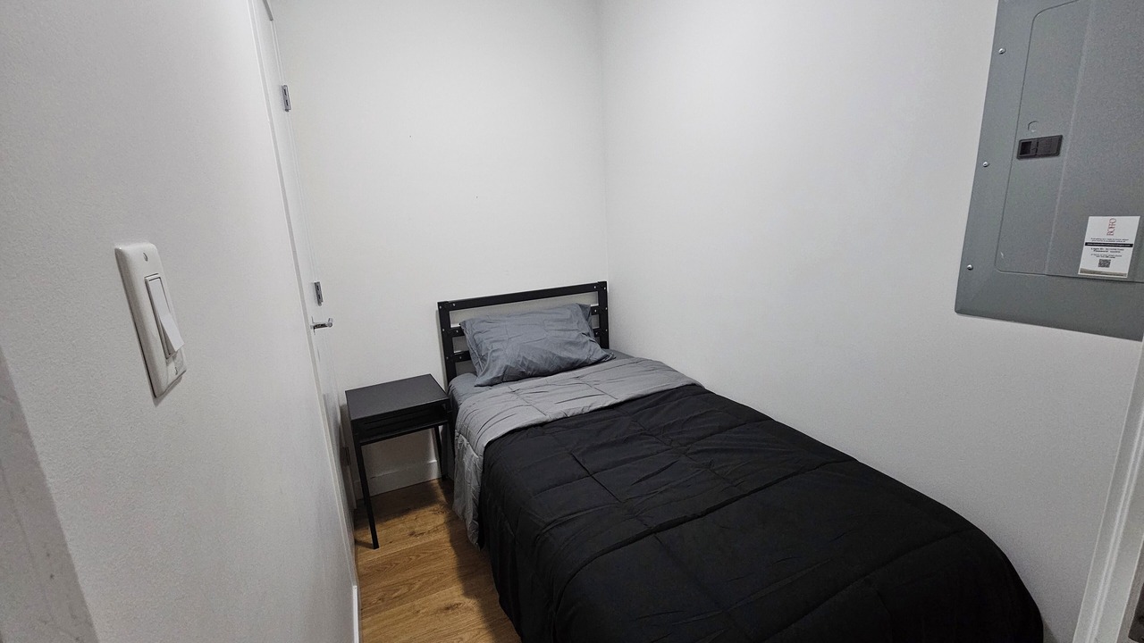 Photo of Bedroom in Downtown Eastside