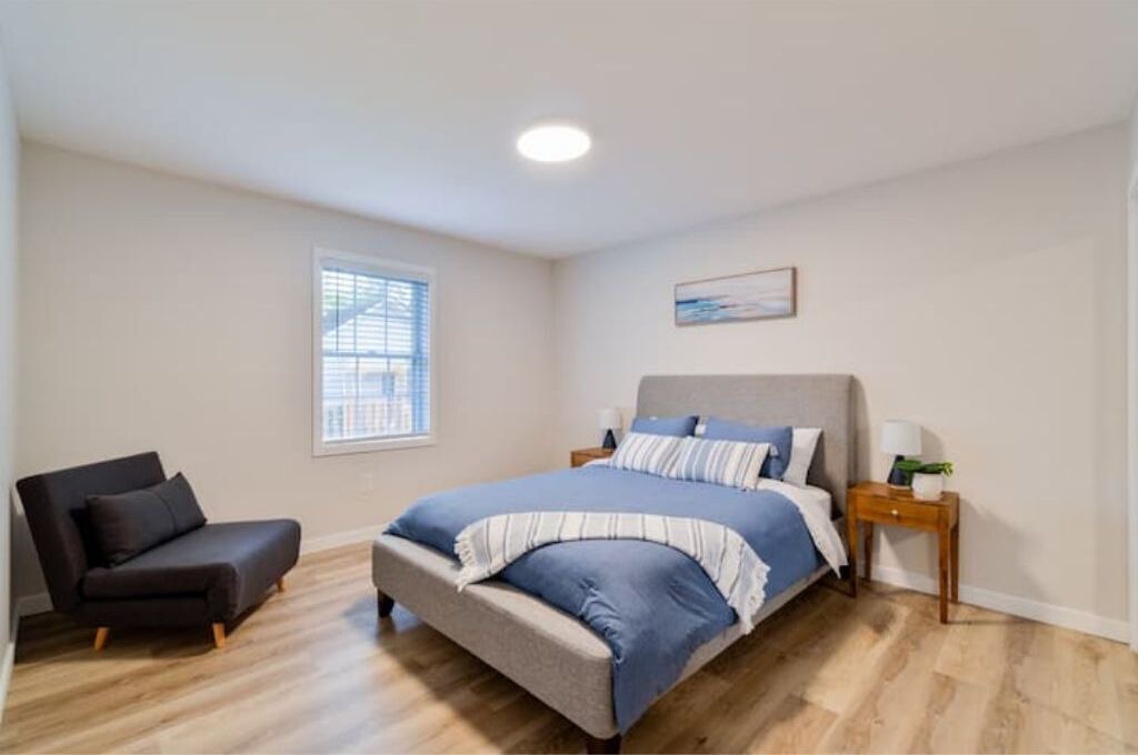 Photo of Bedroom in Crystal Beach