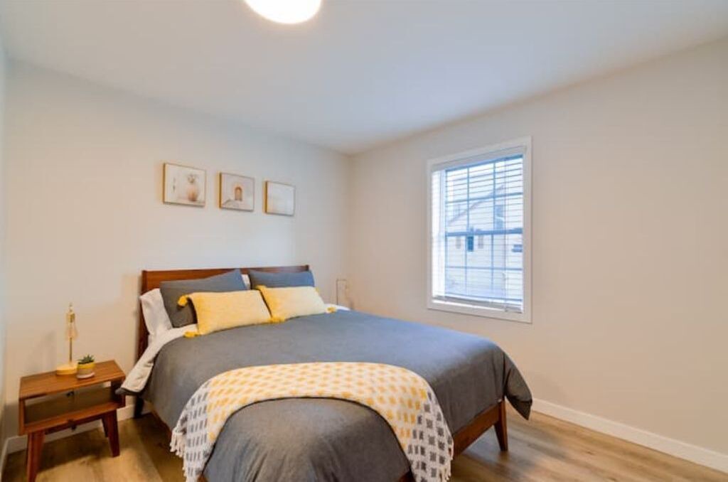 Photo of Bedroom in Crystal Beach