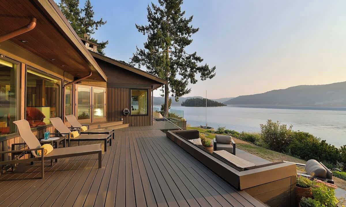 Photo of Others in Brentwood Bay