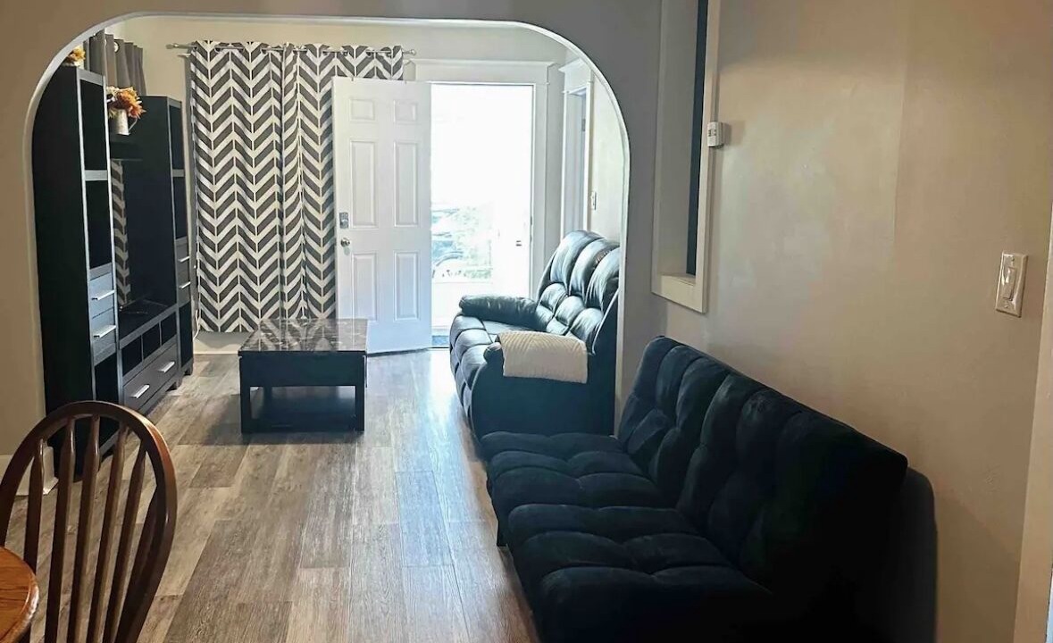 Photo of Livingroom in Drumheller