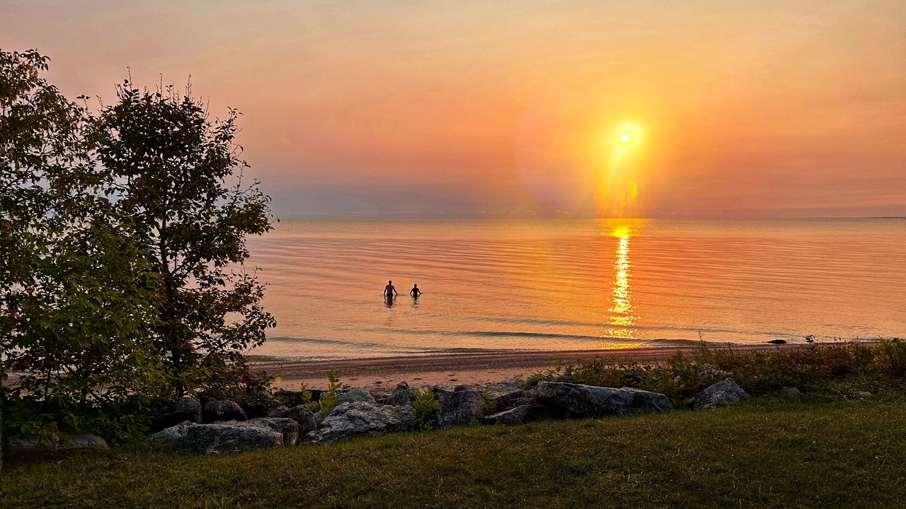 Photo of Others in Gimli