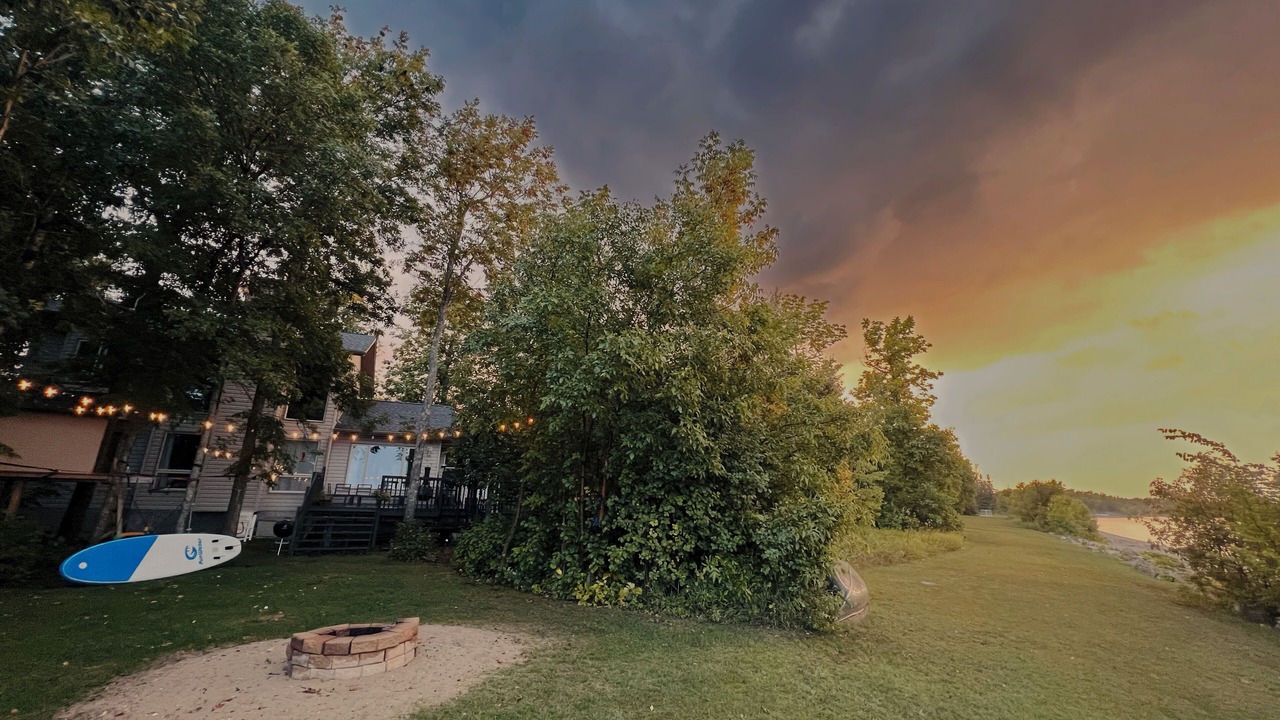 Photo of Others in Gimli