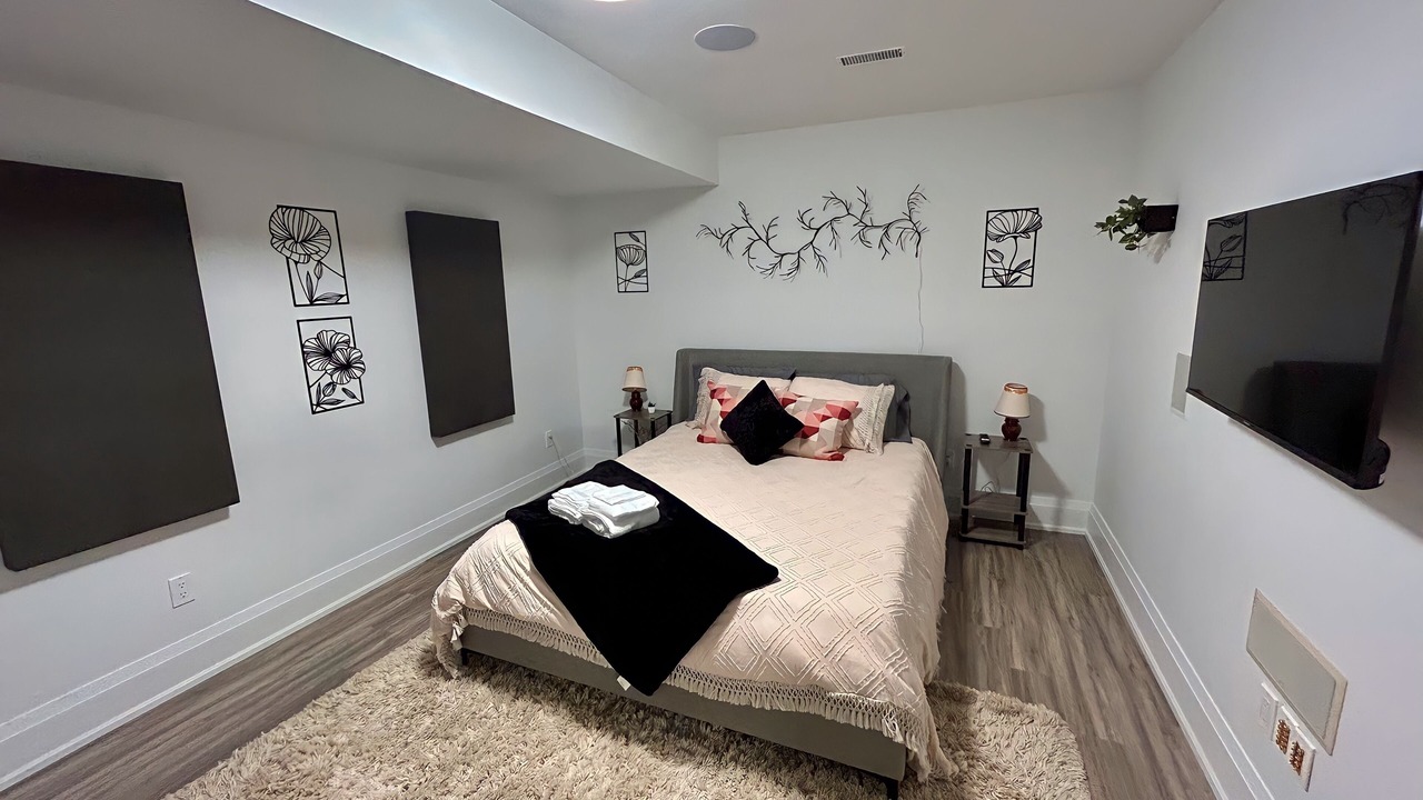 Photo of Bedroom in Topham Park