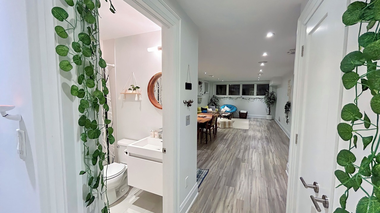 Photo of Bathroom in Topham Park