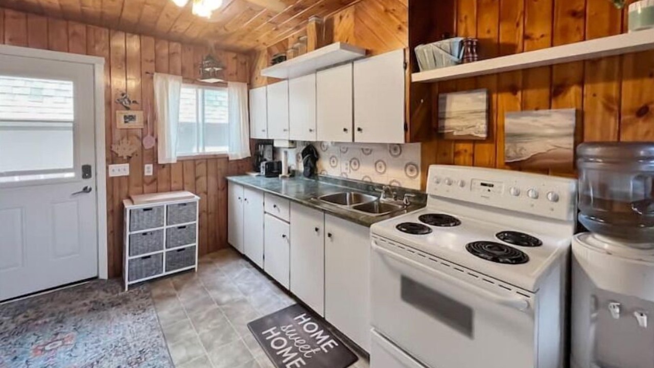 Photo of Kitchen in Candle Lake