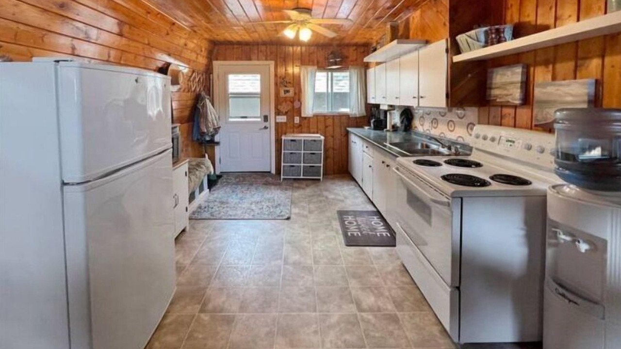 Photo of Kitchen in Candle Lake