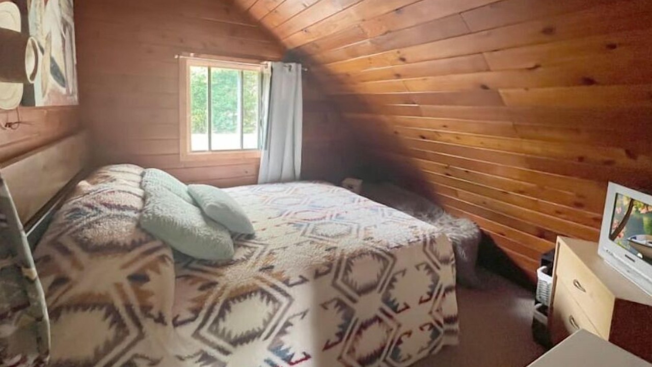 Photo of Bedroom in Candle Lake