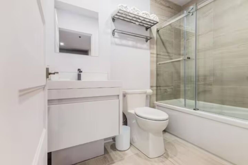 Photo of Bathroom in Cote-Des-Neiges—Notre-Dame-De-Grace