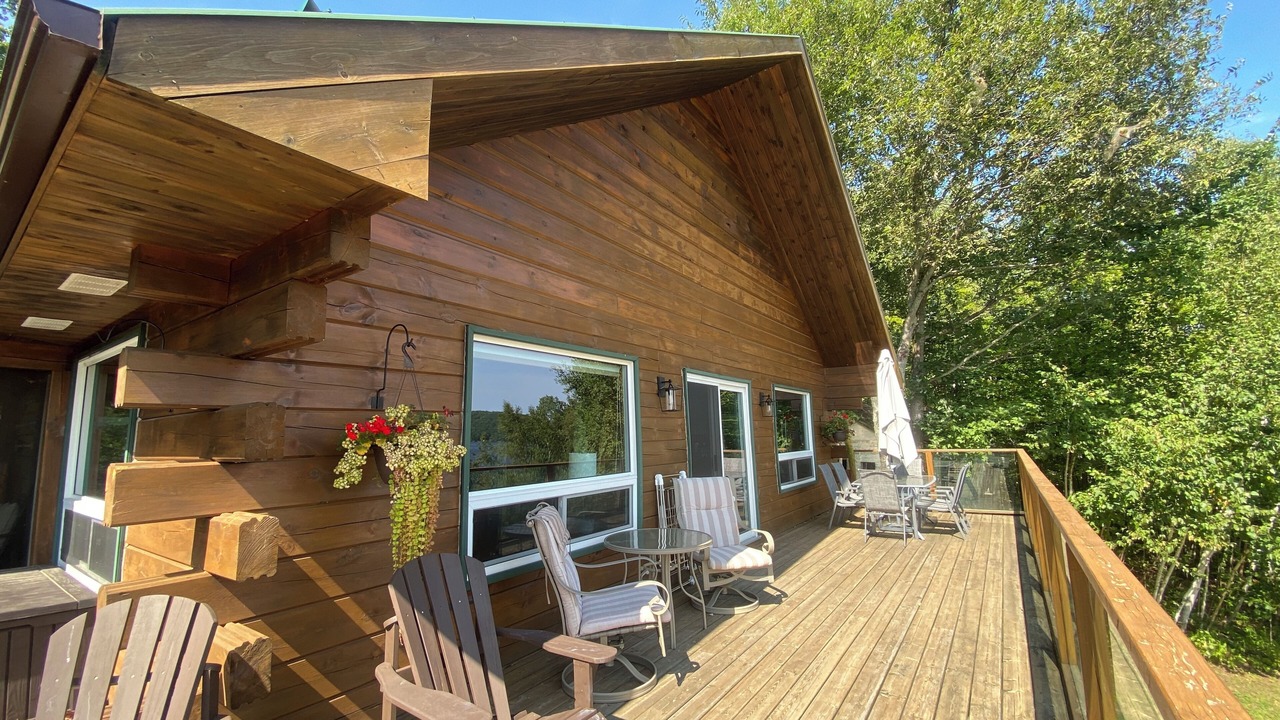 Photo of Patio Balcony in Hastings Highlands