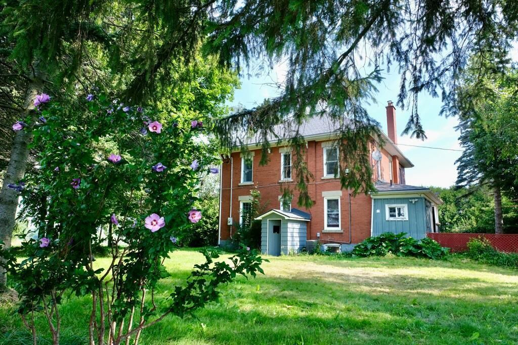 Photo of Outdoor in Erin