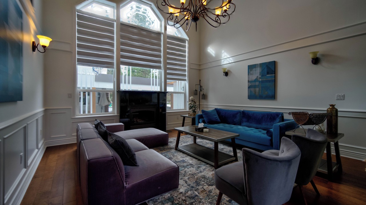 Photo of Livingroom in Surrey Newton