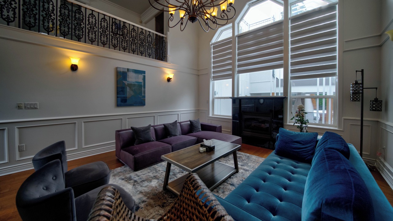 Photo of Livingroom in Surrey Newton