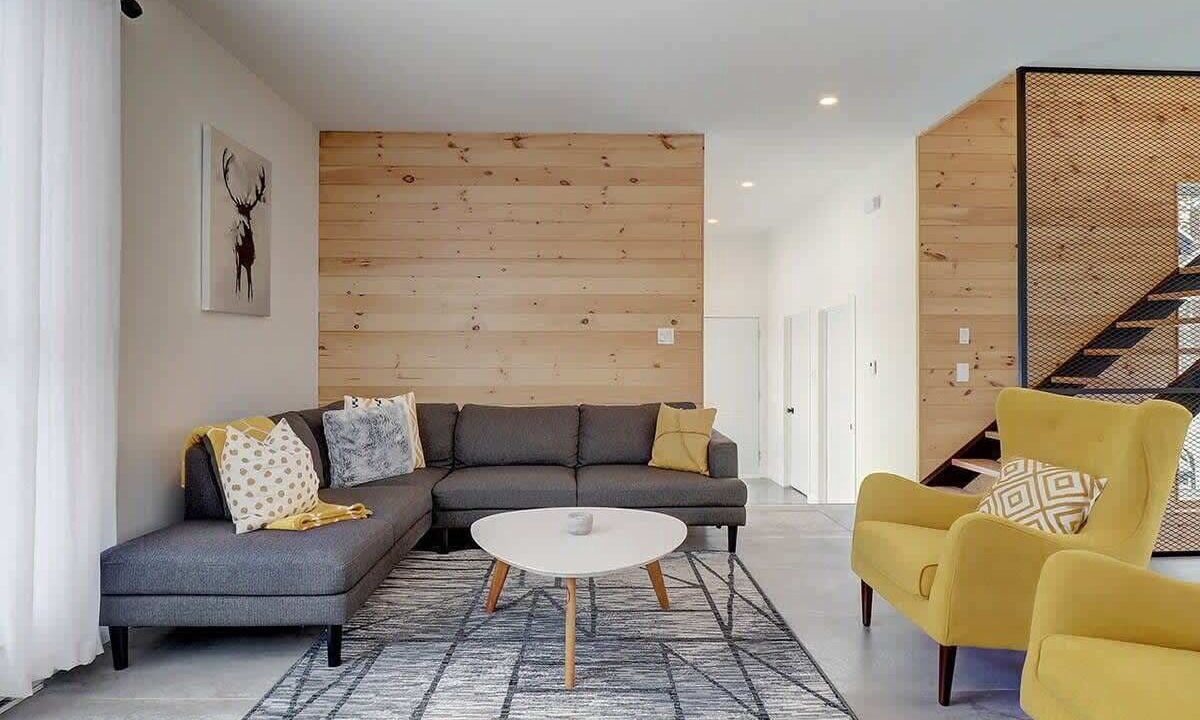 Photo of Livingroom in Saint-Etienne-De-Bolto
