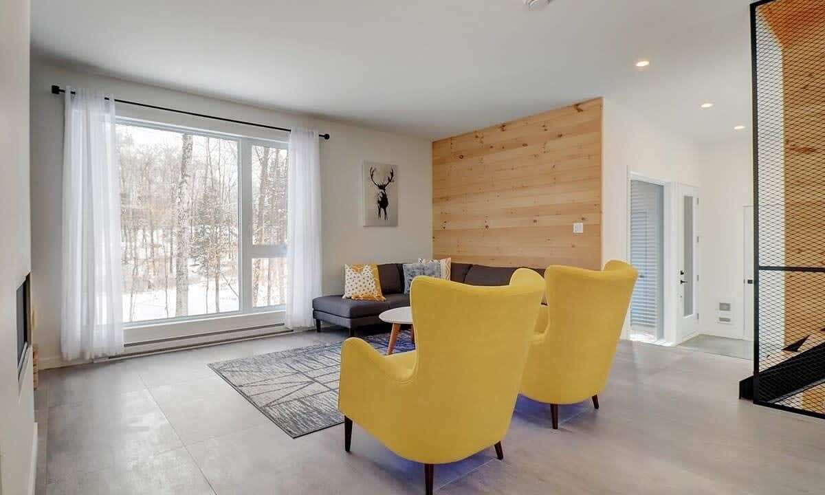 Photo of Livingroom in Saint-Etienne-De-Bolto