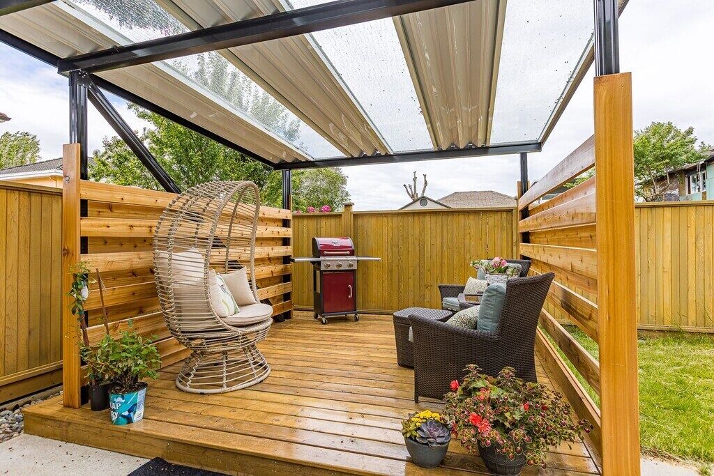 Photo of Outdoor in Renfrew-Collingwood