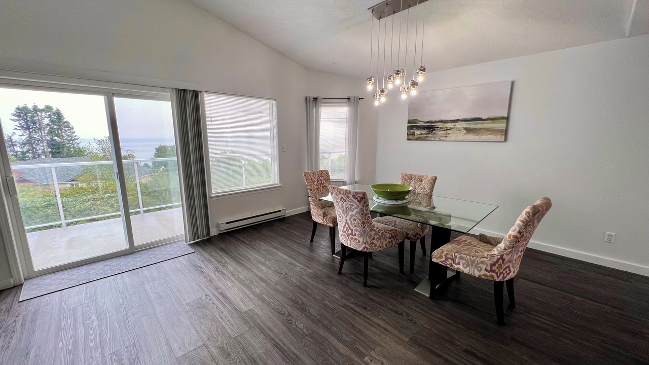 Photo of Bedroom in Otter Point