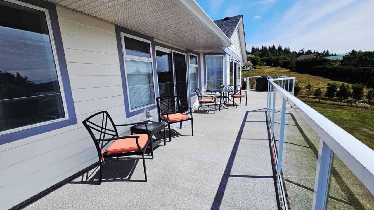 Photo of Patio Balcony in Otter Point