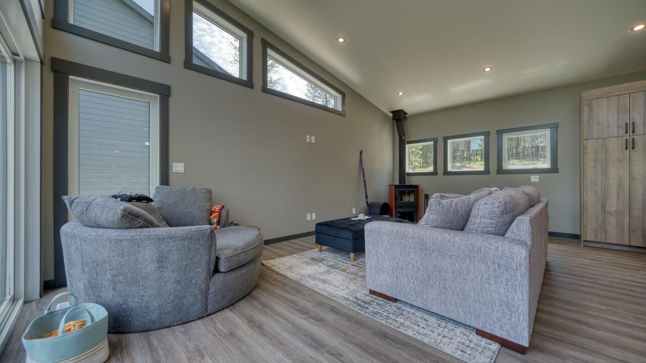 Photo of Livingroom in East Kootenay