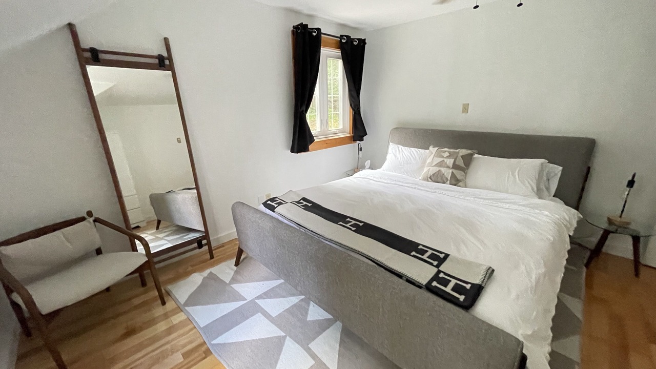 Photo of Bedroom in Port Sydney
