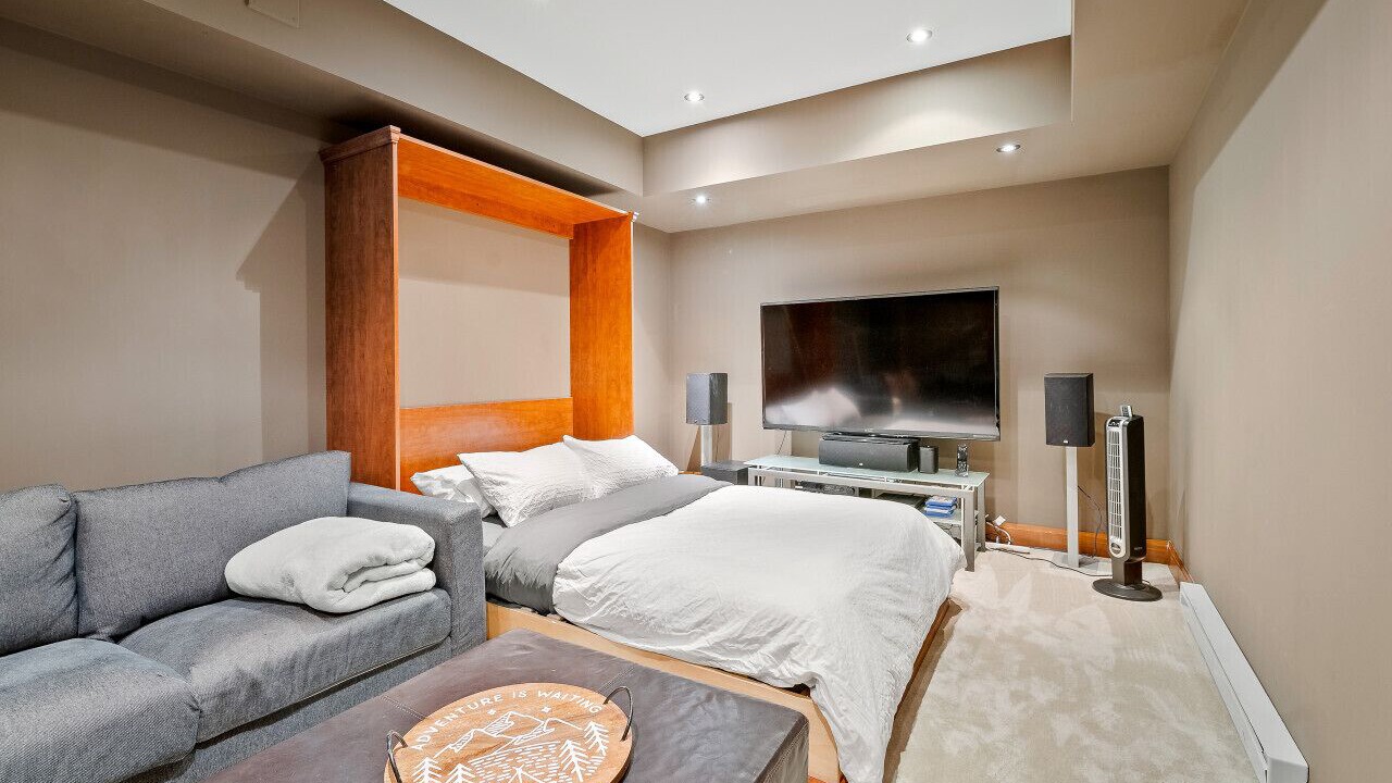 Photo of Bedroom in Village North