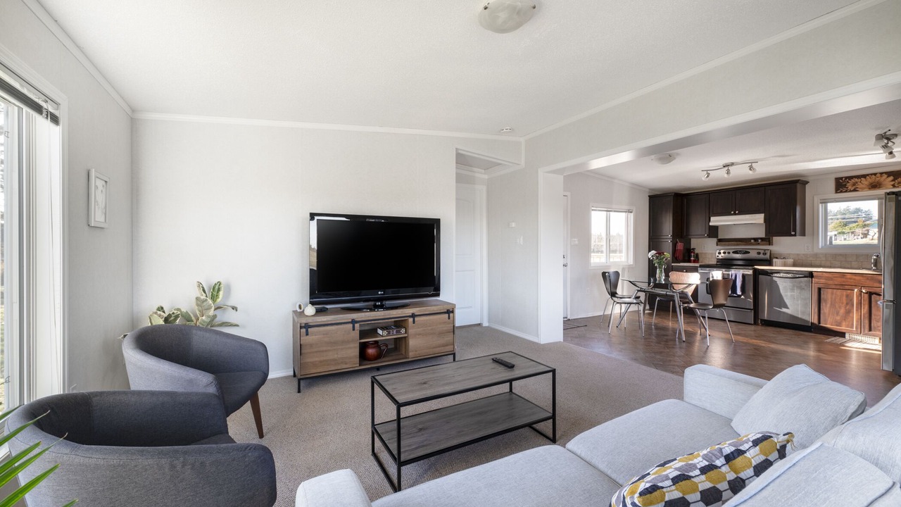 Photo of Livingroom in Saanichton