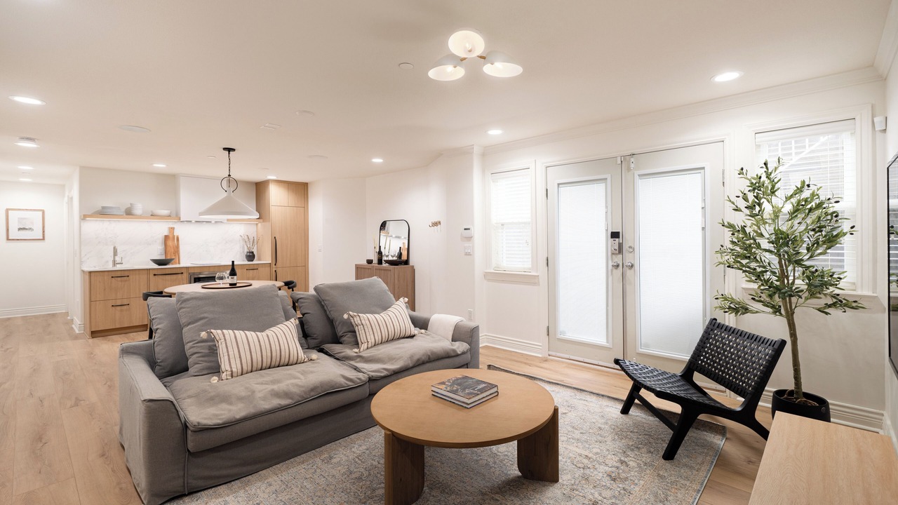Photo of Livingroom in Shaughnessy