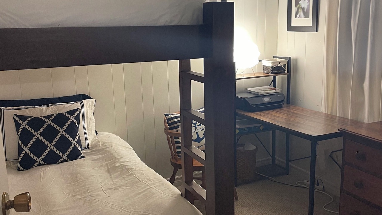 Photo of Bedroom in Craigleith