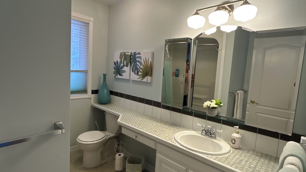 Photo of Bathroom in Scugog