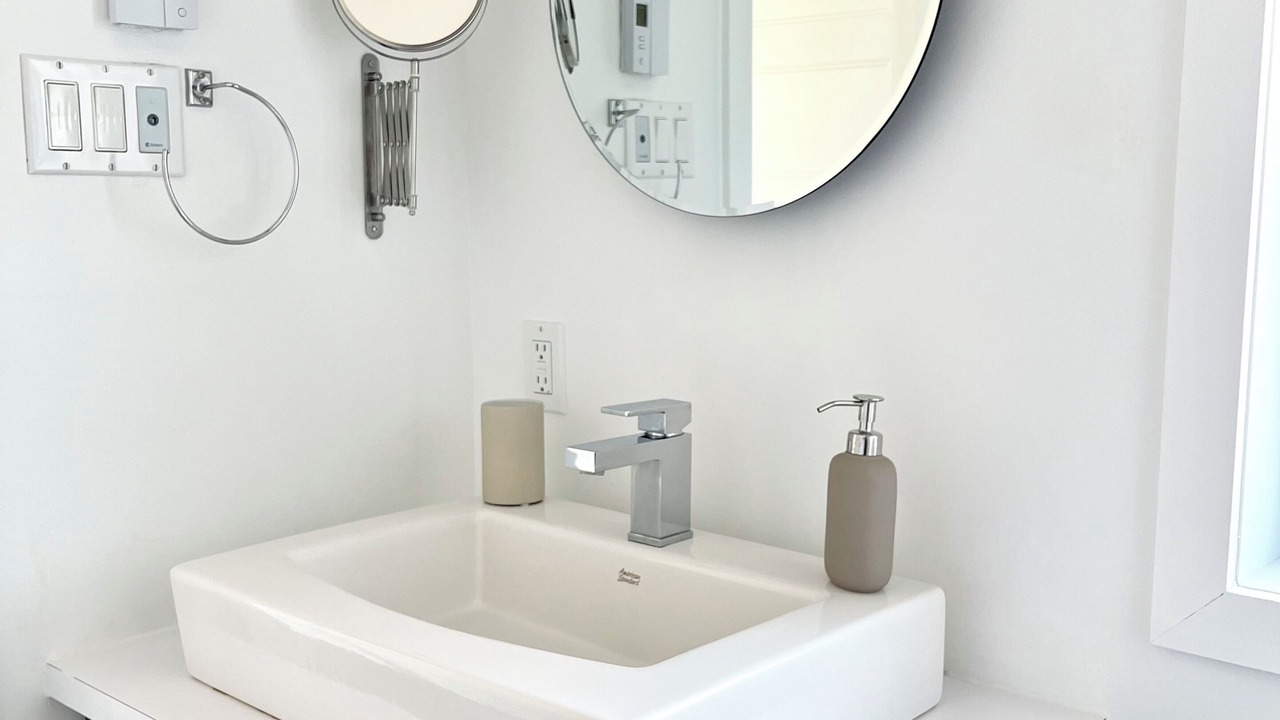 Photo of Bathroom in Ville-Marie