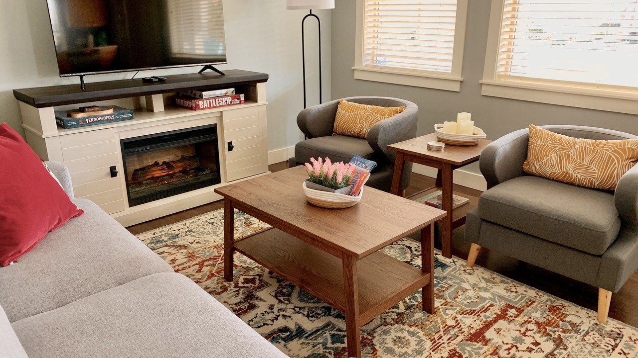 Photo of Livingroom in Foothills