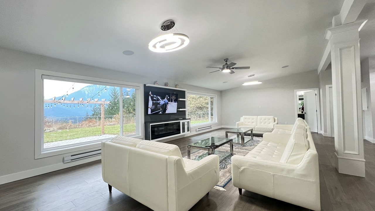 Photo of Livingroom in Hope